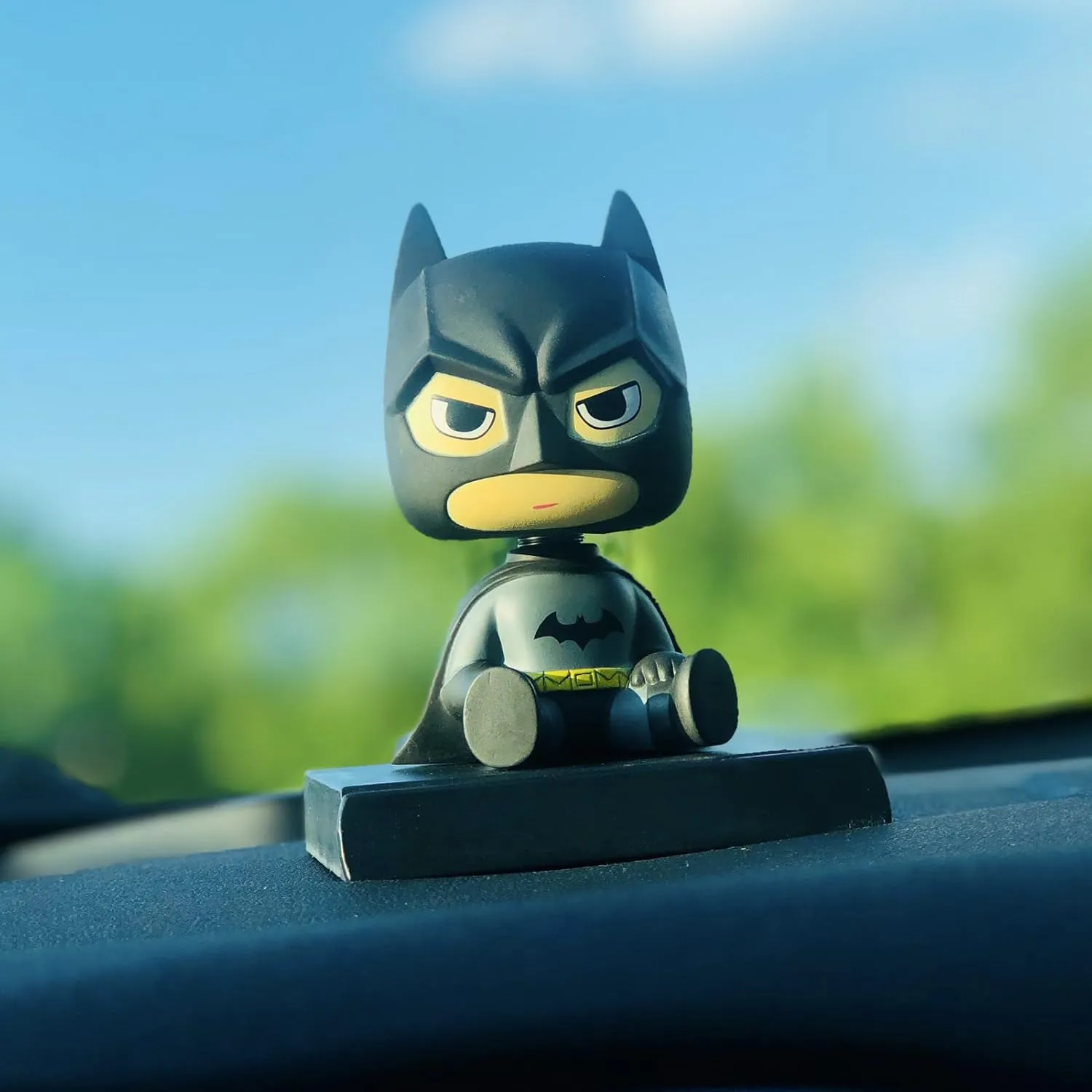 Car Dashboard Decorations Funny Bobbleheads Figures Anime Car Accessories Interior for Men Women Boys Bobble Head Car Dash Board Decor Black Home Desk Ornaments Charm with Phone Holder