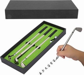 Desktop Golf Pen Toy Set, Mini Desk Games Box Desktop Golf Part Green Driving Range with Golf Club Pens Balls Flag Gift Desktop for Player