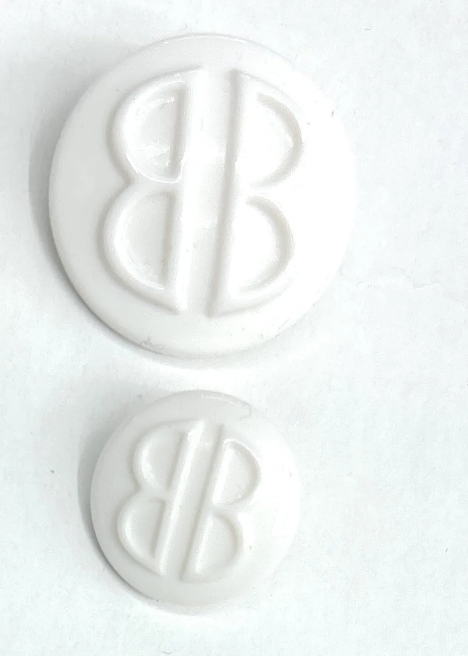Half Dome White Button Set BB~ for Blazer, Suits, Sport Coat, Uniform, Jacket, Dresses (6 pc 5/8'' White Bill Blass)