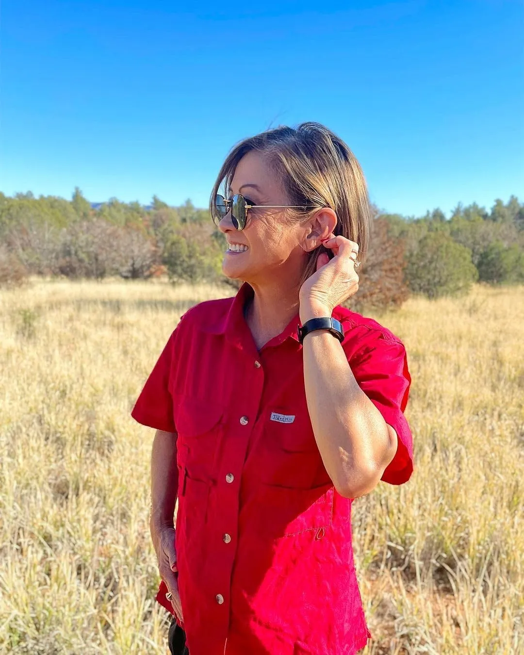 Ladies Short Sleeve Fishing Button Down Shirt, Breathable Outdoors Casual Lightweight Shirt