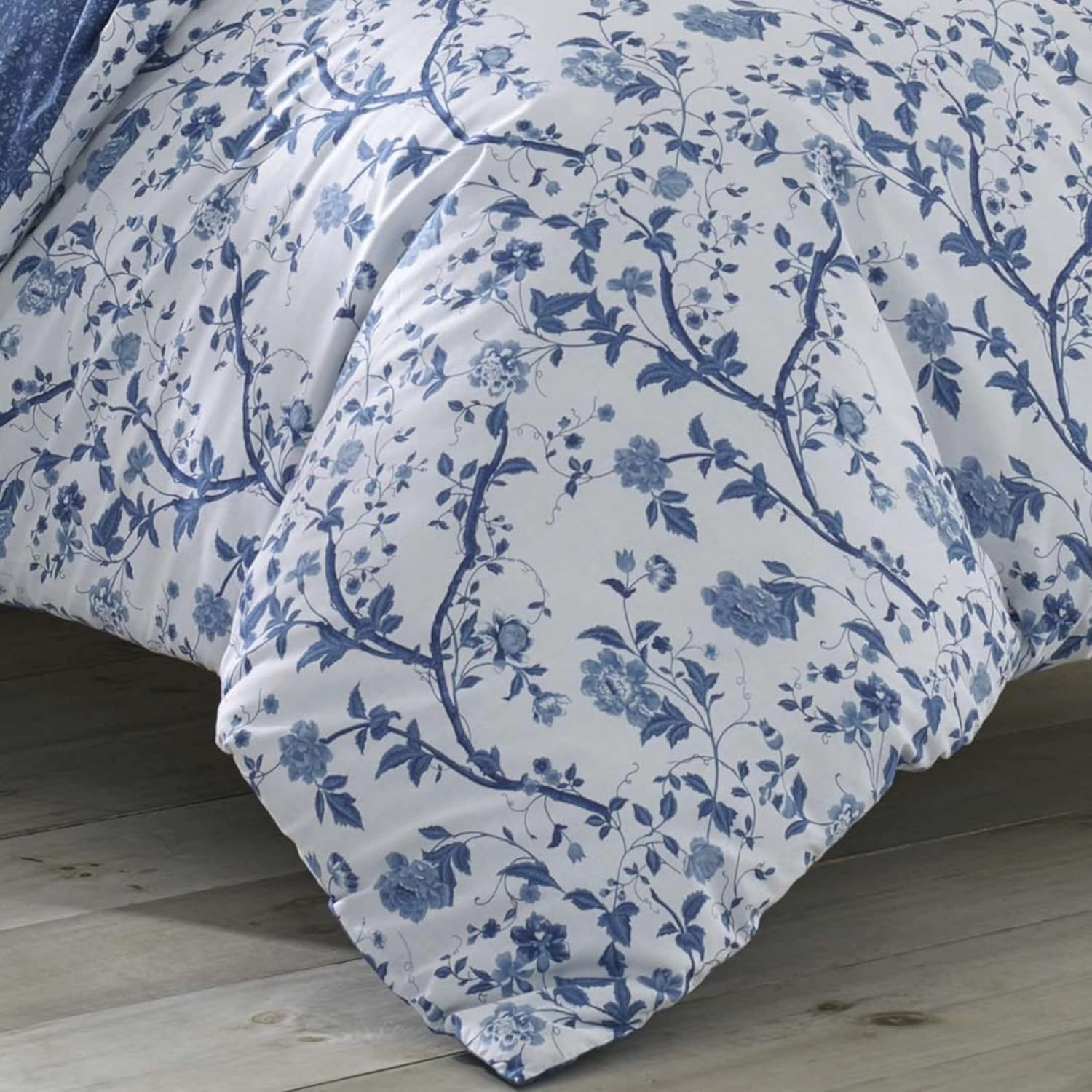 Laura Ashley Home Elise Duvet Cover Set, Full/Queen, Medium Blue