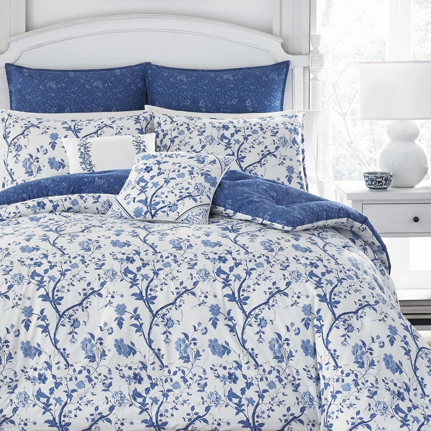 Laura Ashley Home Elise Duvet Cover Set, Full/Queen, Medium Blue