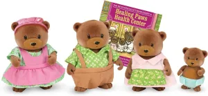 Li'l Woodzeez – Healthnuggle Bear Family Set – 4 Collectible Doll Figures with Storybook – Pretend Play Toy – Gift for Kids Age 3 