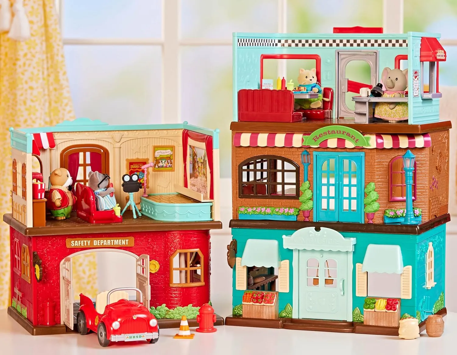 Li’l Woodzeez – Pass-The-Pasta Restaurant – 34Pcs Dollhouse Playset – 2 Posable Doll Figures & 1 Storybook Included – Miniature Furnitures & Accessories – Stackable Playset for Kids 3 