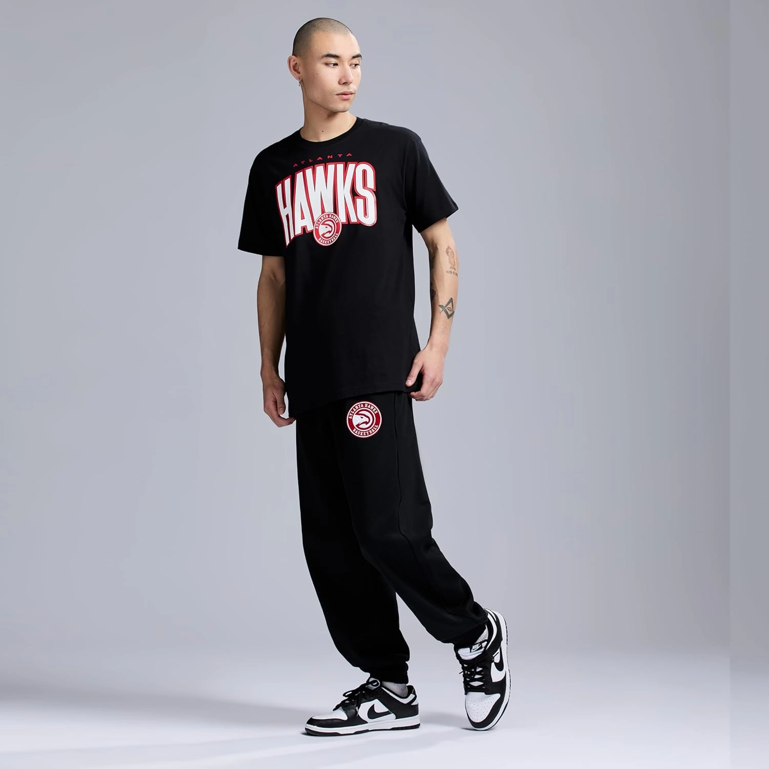 Men's X NBA Officially Licensed Graphic Short Sleeve Lightweight Classic Crew Neck Cotton T-Shirt