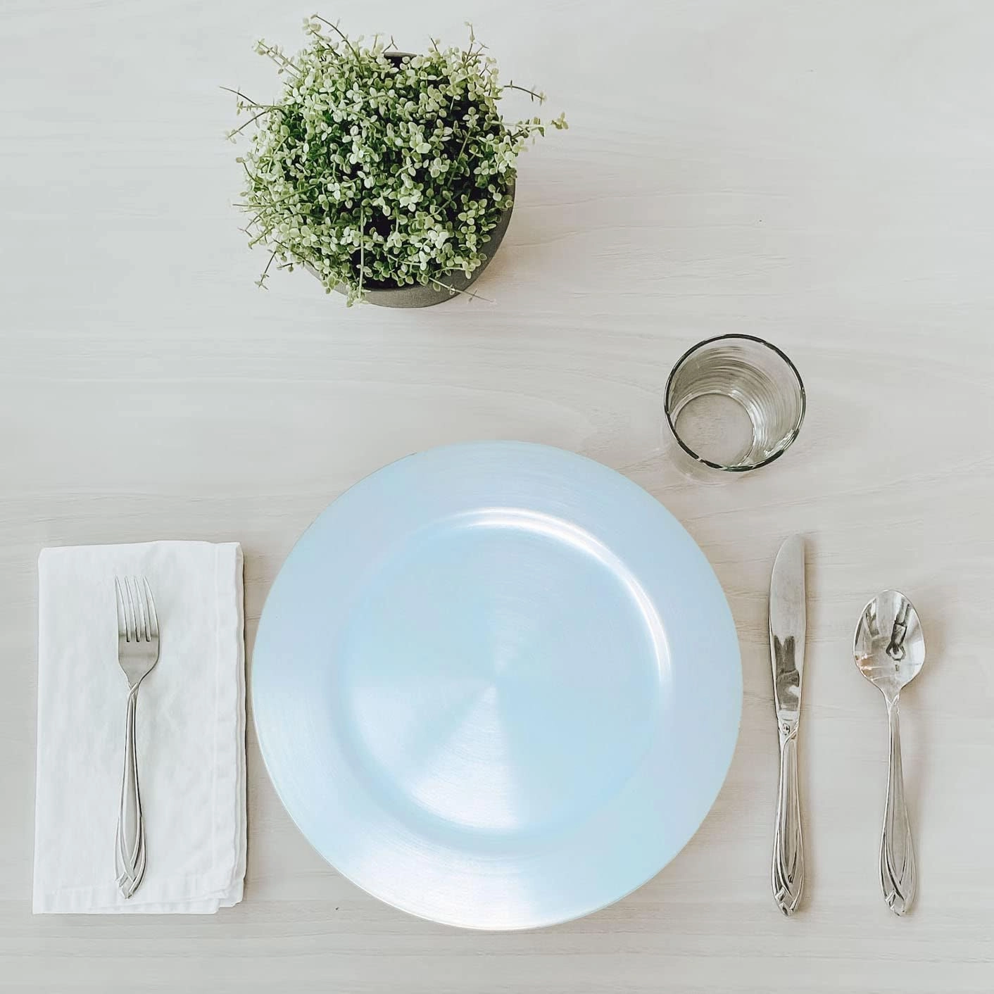 Metallic Foil Charger Plates - Set of 6 - Made of Thick Plastic - Light Blue