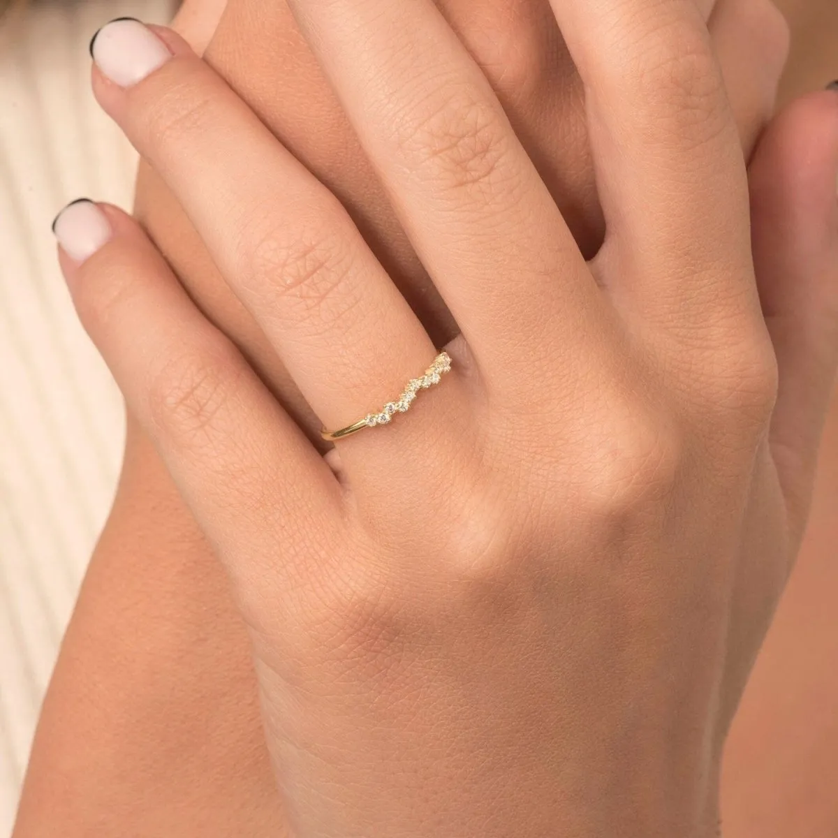 Minimalist Diamond Cluster Ring