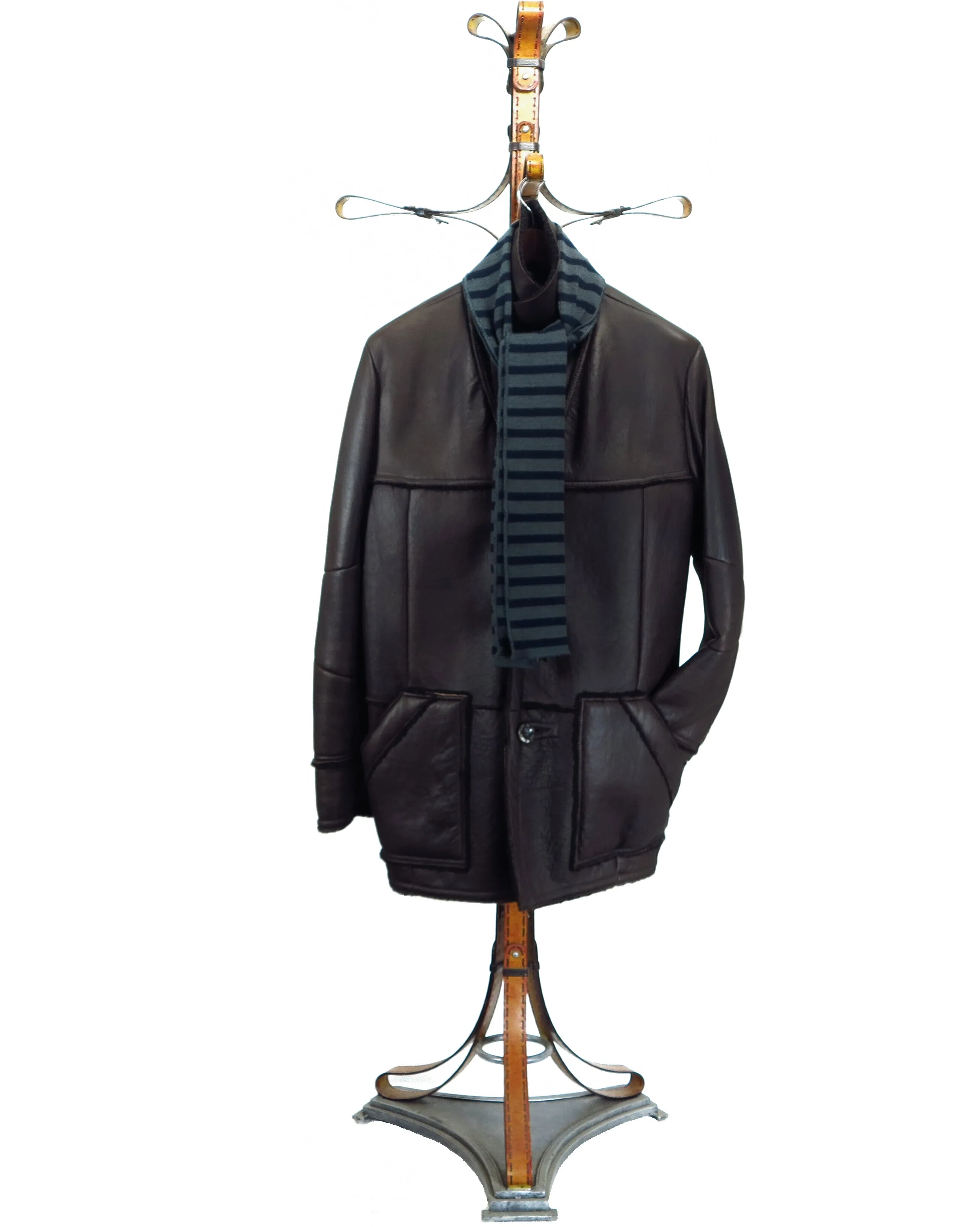 RANFURLY. S3641- Nu-Buck Baby Lamb 3/4 Coat (Genuine Natural matching Ironed Wool Interior)