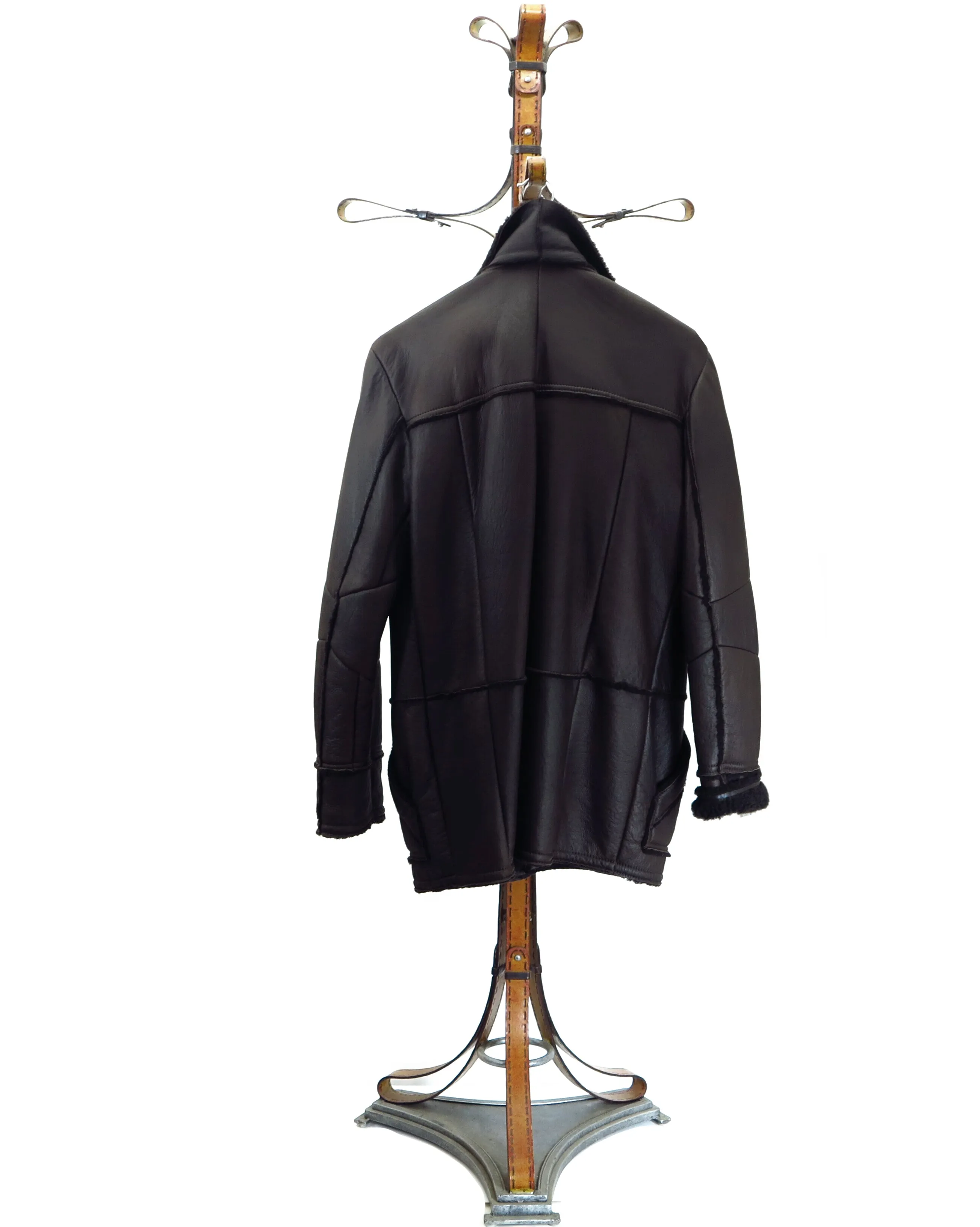 RANFURLY. S3641- Nu-Buck Baby Lamb 3/4 Coat (Genuine Natural matching Ironed Wool Interior)