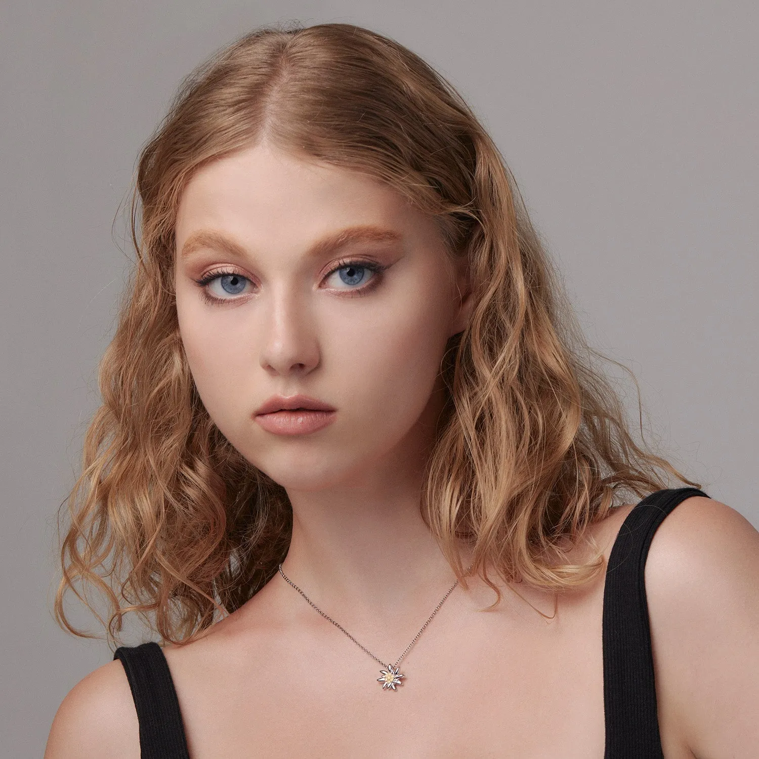 Set of Edelweiss Necklace and Earrings in shiny Bicolor Sterling Silver