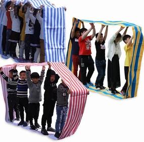 Teamwork Games Group Activity Mat - Circular Mat for Teenagers Adults Relay Race, Kids Elementary School Field Day Team Building Game, Church Rally, Gym Class Exercise, Family Reunion Fun