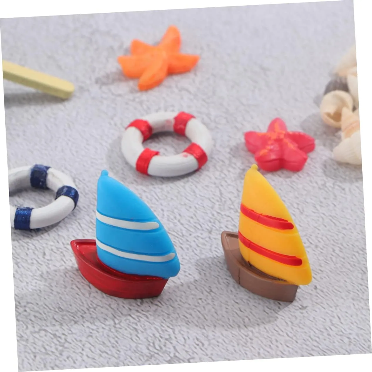 Yardwe 1 Set Mini Beach Ornaments for Resin Boat Umbrella Slippers Mini House Accessories for Sandbox Crafting Fun
